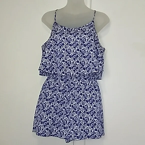 Blue & White Shorts Romper Sz M 💙 XXI Thin Spaghetti strap - Picture 1 of 7